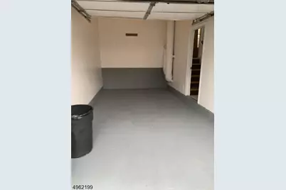 21 Holland St #21, Newark, NJ 07103 - Photo 11
