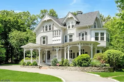 42 Llewellyn Rd, Montclair, NJ 07042 - Photo 49