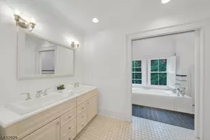42 Llewellyn Rd, Montclair, NJ 07042 - Photo 45