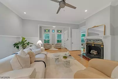 42 Llewellyn Rd, Montclair, NJ 07042 - Photo 25