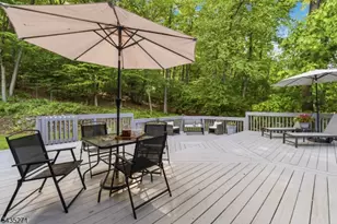 63 Mountainside Dr, Randolph Township, NJ 07869 - Photo 19