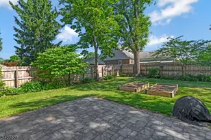 2727 Spruce St, Union Township, NJ 07083 - Photo 25