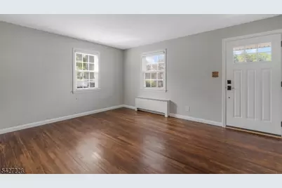 2727 Spruce St, Union Township, NJ 07083 - Photo 5