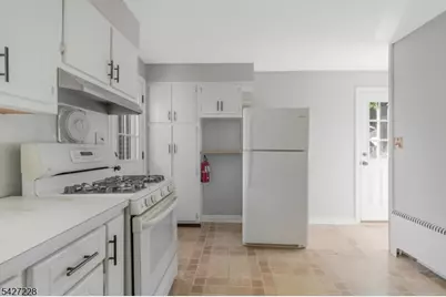 2727 Spruce St, Union Township, NJ 07083 - Photo 11