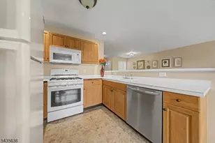 2107 Middlefield Ct, Denville, NJ 07834 - Photo 11