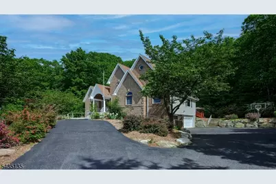 26 Stonehedge Dr, Hardyston Township, NJ 07460 - Photo 3