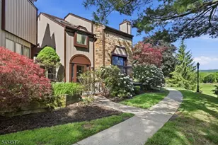 15 Delbarton Ct, Washington Township, NJ 07840 - Photo 3