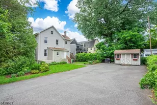 116 Forest St, Montclair Twp., NJ 07042 - Photo 25