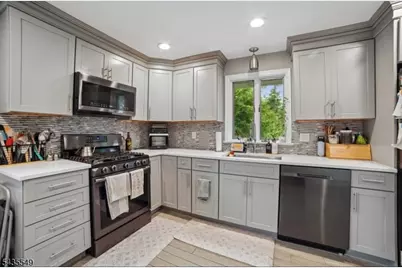 31 Albright Cir, Madison, NJ 07940 - Photo 9