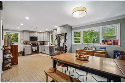 31 Albright Cir, Madison, NJ 07940 - Photo 7