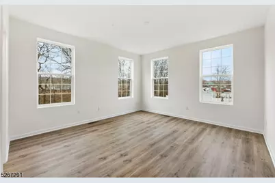 86 Depot Way, Dunellen, NJ 08812 - Photo 15