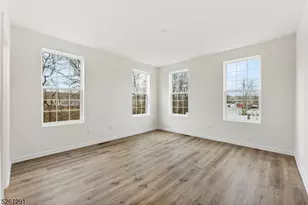 86 Depot Wy, Dunellen, NJ 08812 - Photo 15