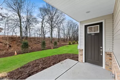 86 Depot Way, Dunellen, NJ 08812 - Photo 3