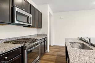 86 Depot Wy, Dunellen, NJ 08812 - Photo 9