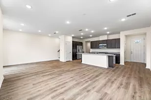 86 Depot Wy, Dunellen, NJ 08812 - Photo 5