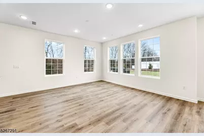 86 Depot Way, Dunellen, NJ 08812 - Photo 11