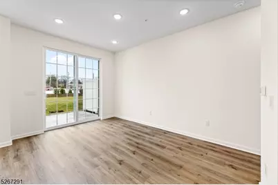 86 Depot Way, Dunellen, NJ 08812 - Photo 13