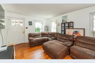 43 Fritz St, Bloomfield, NJ 07003 - Photo 3