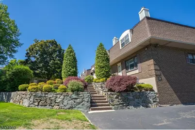 575 Grove St #G3, Clifton, NJ 07013 - Photo 3