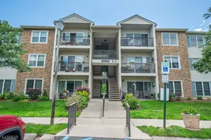 132 Robertson Way, Lincoln Park, NJ 07035 - Photo 1