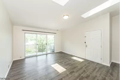 132 Robertson Way, Lincoln Park, NJ 07035 - Photo 9