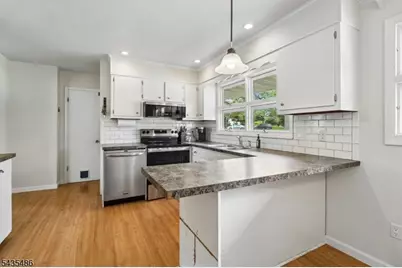 21 Wayside Ln, Clinton Township, NJ 08833 - Photo 13