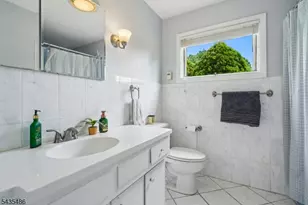 21 Wayside Ln, Clinton Township, NJ 08833 - Photo 25