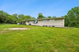 21 Wayside Ln, Clinton Township, NJ 08833 - Photo 27