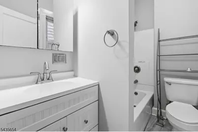 1705 48th St, North Bergen, NJ 07047 - Photo 15