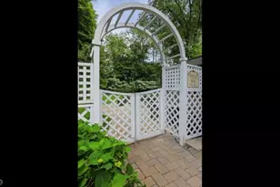 244 Pembrook Rd, Mountainside, NJ 07092 - Photo 43