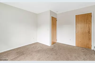 225 Charlotte Ave, South Bound Brook Boro, NJ 08880 - Photo 17