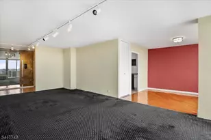 1 Claridge Dr, Verona, NJ 07044 - Photo 5