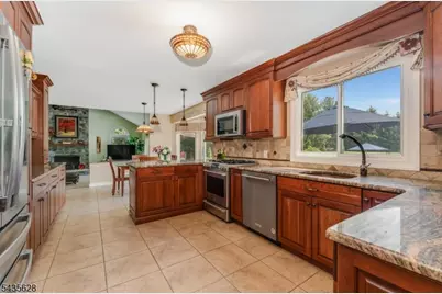 3 Ewing Drive, Raritan Township, NJ 08822 - Photo 5
