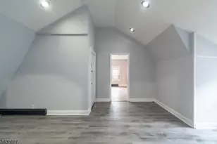 105 Shepard Ave Apt, East Orange, NJ 07018 - Photo 5