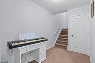 1 Wimbledon Dr, Vernon, NJ 07462 - Photo 33