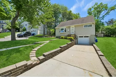 46 Phyllis Rd, West Orange Township, NJ 07052 - Photo 27