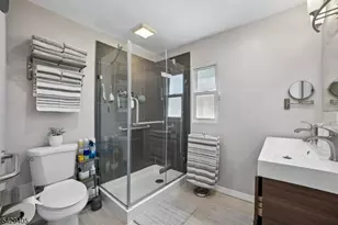 46 Phyllis Rd, West Orange Township, NJ 07052 - Photo 11