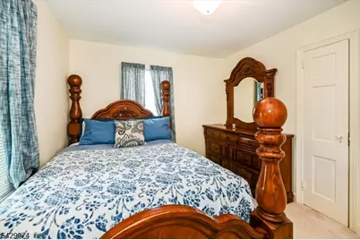 111 Jackson Ave, Wayne, NJ 07470 - Photo 15