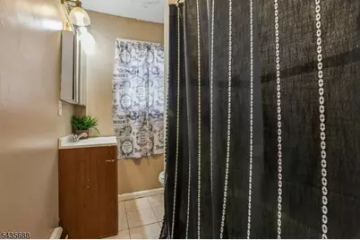 268 Halsted St, East Orange, NJ 07018 - Photo 15