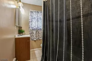 268 Halsted St, East Orange, NJ 07018 - Photo 15