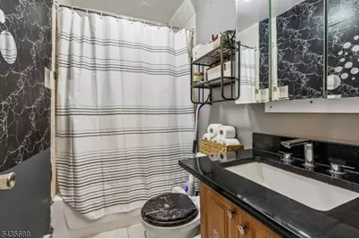 268 Halsted St, East Orange, NJ 07018 - Photo 19