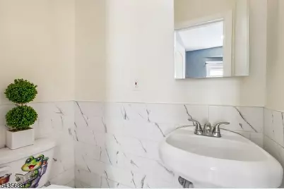 268 Halsted St, East Orange, NJ 07018 - Photo 9