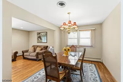 209 Chestnut St, Union Township, NJ 07083 - Photo 11
