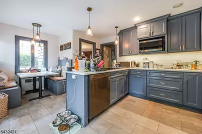 32 Whittier Ter, Bloomfield, NJ 07003 - Photo 11