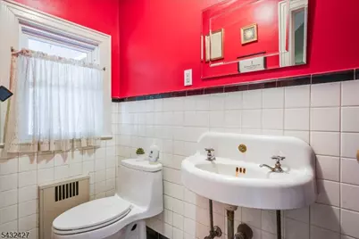 32 Whittier Ter, Bloomfield, NJ 07003 - Photo 13