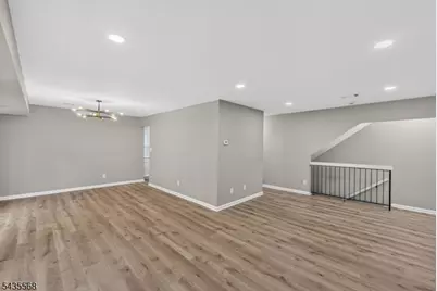 32 Woods Edge Dr, Roxbury Township, NJ 07876 - Photo 11