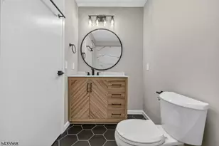 32 Woods Edge Dr, Roxbury Township, NJ 07876 - Photo 17