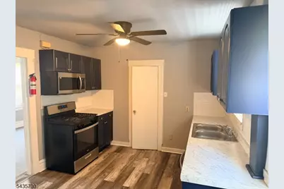391 Glenwood Ave, East Orange, NJ 07017 - Photo 3