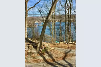 7 Woodbine Ln, Sparta Township, NJ 07871 - Photo 9