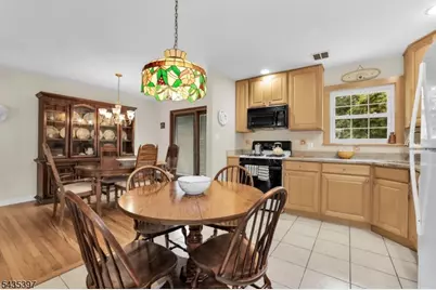 23 Ridge Ct, Cedar Grove, NJ 07009 - Photo 11